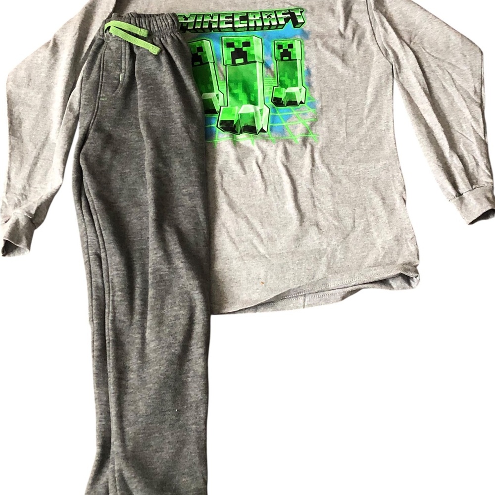 Boy Medium Gray and Green Minecraft Sweatpants & Long Sleeve Shirt Set